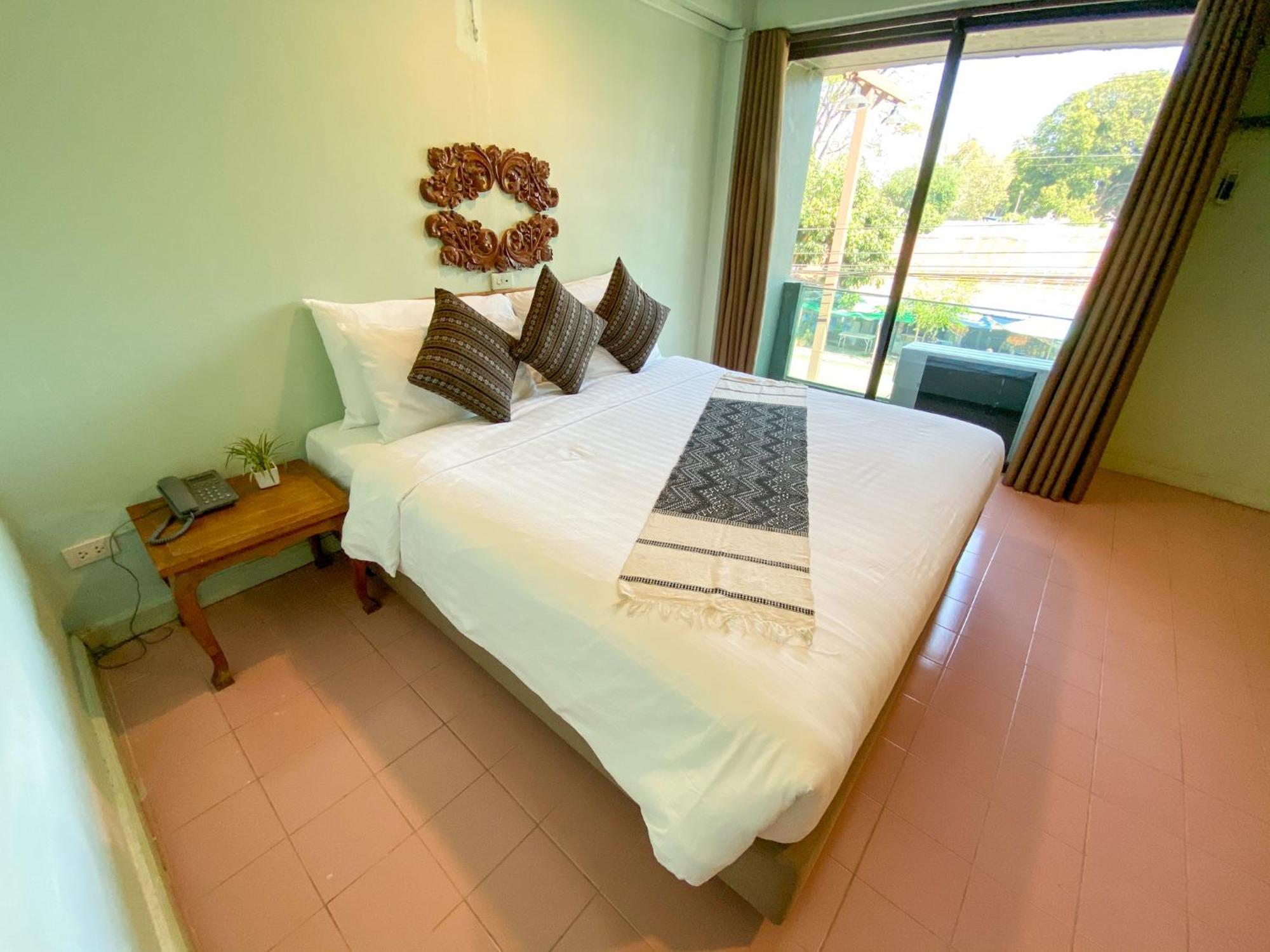 A Hotel Budget Чиангсен Экстерьер фото